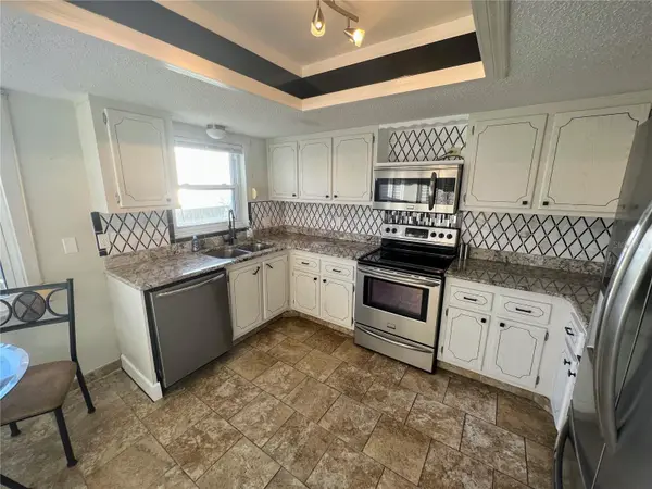 9 HAIG PL #101, Dunedin, FL 34698