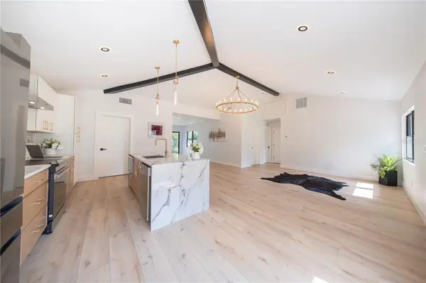 605 N WOODLYNNE AVE, Tampa, FL 33609