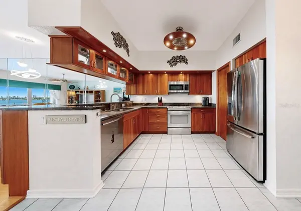 4629 MIRABELLA CT, St Pete Beach, FL 33706
