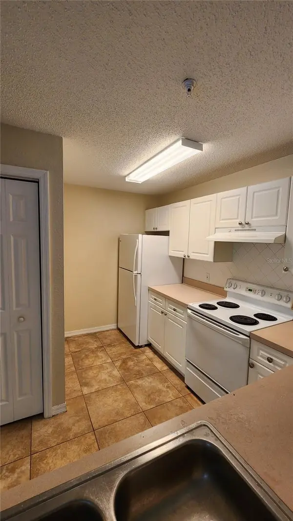 18001 RICHMOND PLACE DR #1033, Tampa, FL 33647