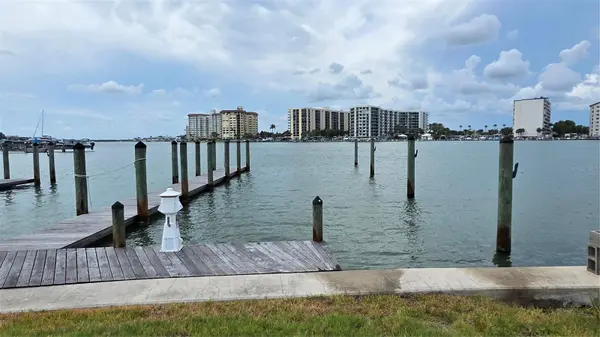 627 BAY ESPLANADE, Clearwater Beach, FL 33767