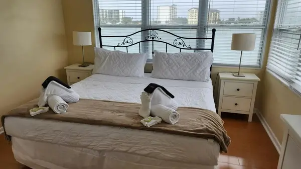 621 BAY ESPLANADE, Clearwater Beach, FL 33767