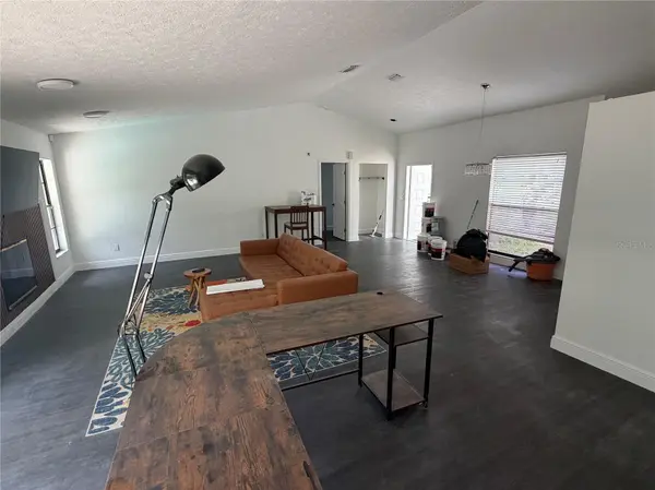 4601 FARMHOUSE DR, Tampa, FL 33624