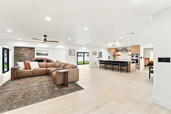 6241 TANGLEWOOD DR NE, St Petersburg, FL 33702