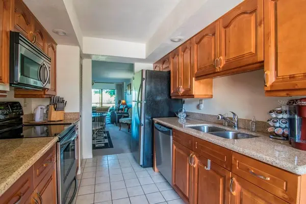 3300 COVE CAY DR #1C, Clearwater, FL 33760