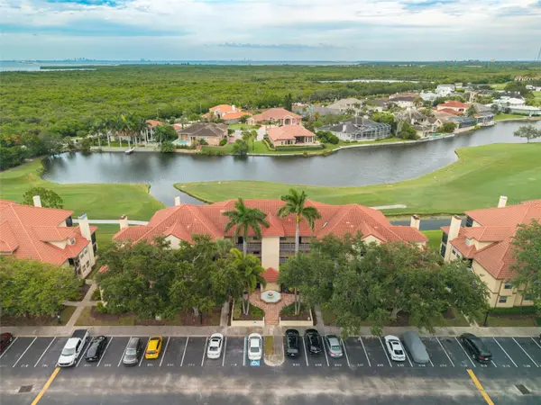 2400 FEATHER SOUND DR #914, Clearwater, FL 33762
