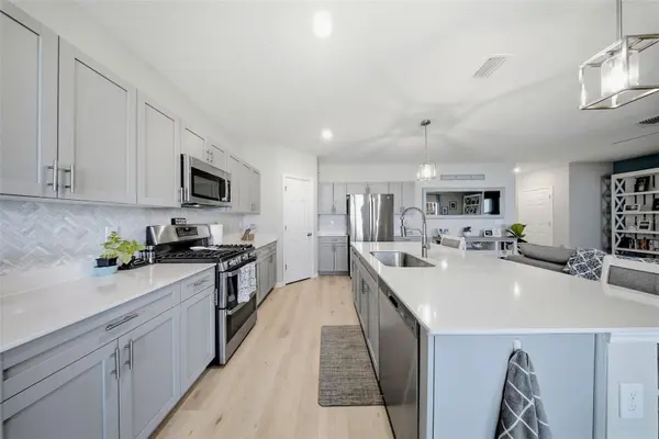 12953 CAMARILLO PL, Lithia, FL 33547