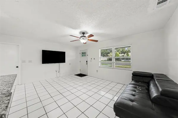 39443 8TH AVE, Zephyrhills, FL 33542