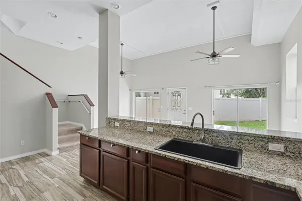 9548 ORANGE VALLEY CT, Tampa, FL 33618