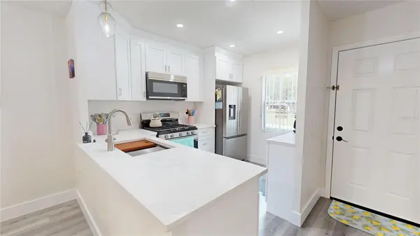 1418 ARROWHEAD CIR W #20D, Clearwater, FL 33759
