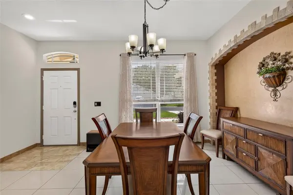 30524 LANESBOROUGH CIR, Wesley Chapel, FL 33543