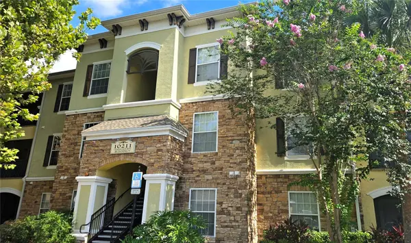 10021 COURTNEY PALMS BLVD #303, Tampa, FL 33619