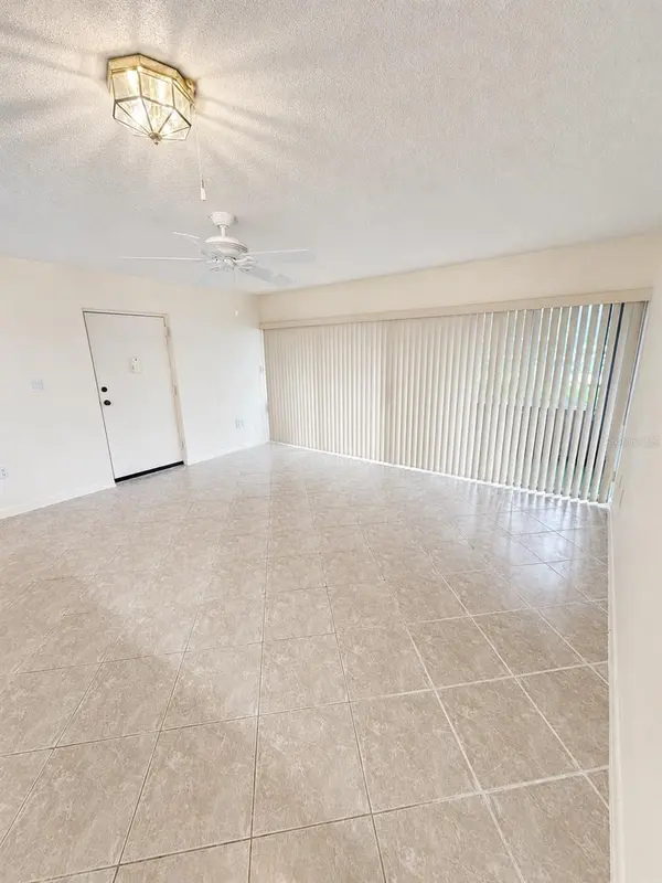 7701 STARKEY RD #239, Seminole, FL 33777