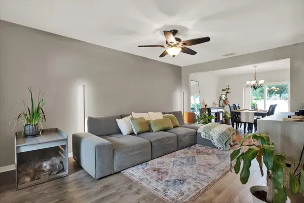 3017 MOJAVE OAK DR, Valrico, FL 33594
