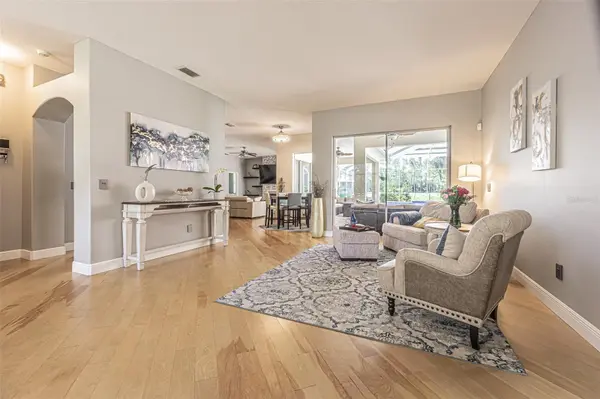 2409 FOX FOREST DR, Lutz, FL 33549