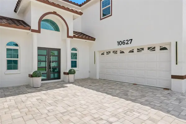 10627 HATTERAS DR SW, Tampa, FL 33615