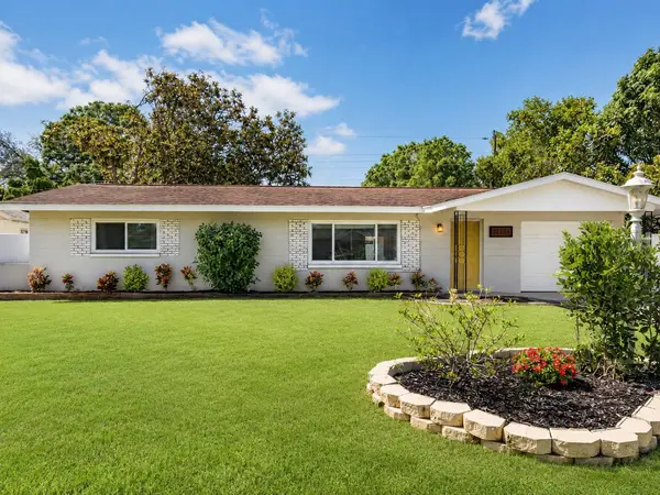12174 83RD AVE, Seminole, FL 33772