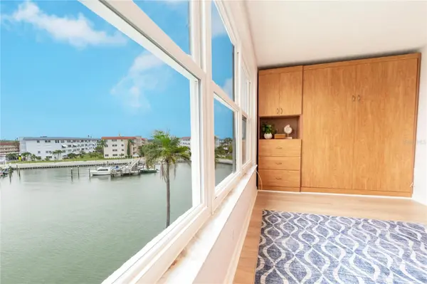 5925 SHORE BLVD S #405, Gulfport, FL 33707