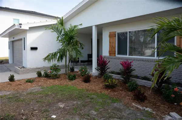 6613 BLUE HERON DR S, St Petersburg, FL 33707