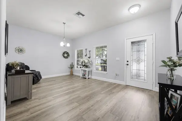 2814 MAPLE BROOK LOOP, Lutz, FL 33558