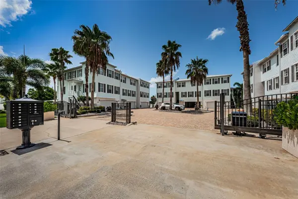 7010 GREVILLA AVE S, South Pasadena, FL 33707