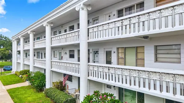 2454 AUSTRALIA WAY E #32, Clearwater, FL 33763