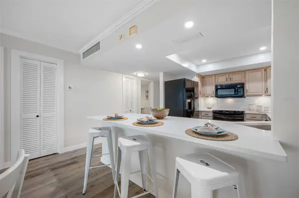 17920 GULF BLVD #2008, Redington Shores, FL 33708