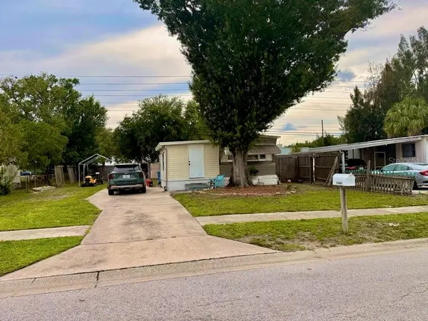 13494 61ST WAY N, Clearwater, FL 33760