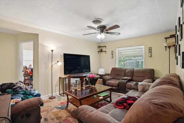 526 12TH AVE S, St Petersburg, FL 33701