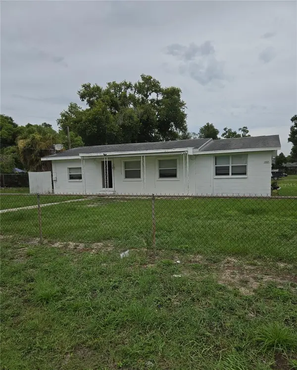 1402 MALUHIA DR, Tampa, FL 33612