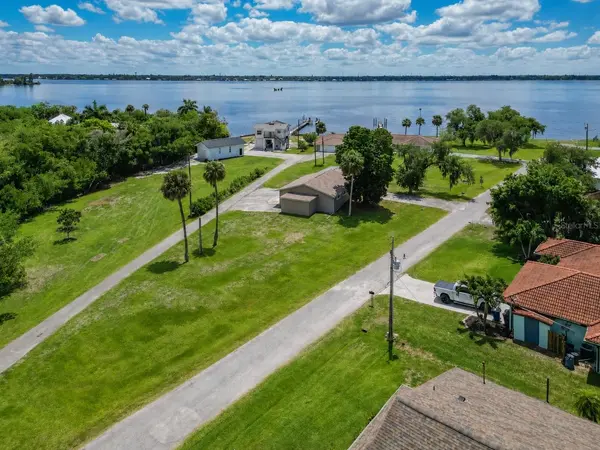 1808 STEVENSON RD, North Fort Myers, FL 33917