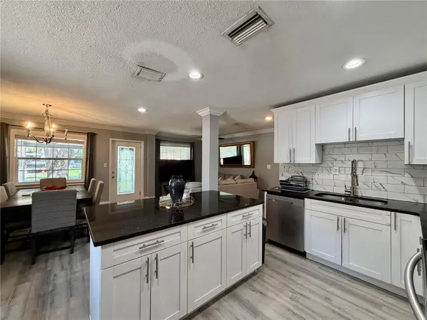 3926 W CHERRY ST, Tampa, FL 33607