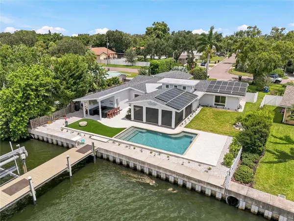 3896 42ND AVE S, St Petersburg, FL 33711