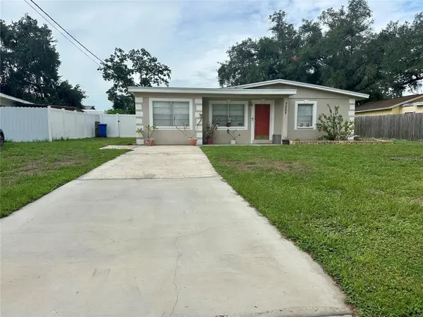 7507 CORAL VINE LN, Tampa, FL 33619