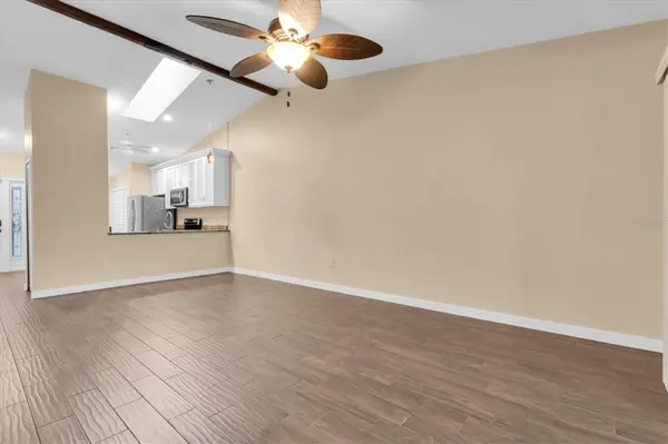 3203 CHARTER CLUB DR #B, Tarpon Springs, FL 34688
