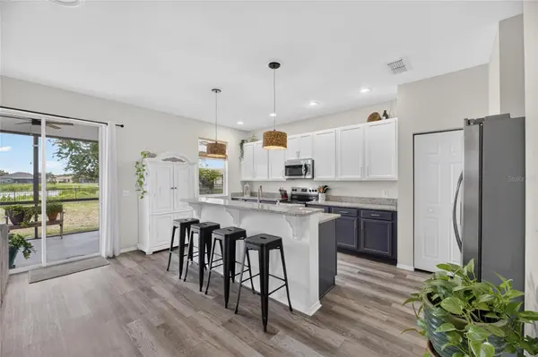 203 STAR SHELL DR, Apollo Beach, FL 33572