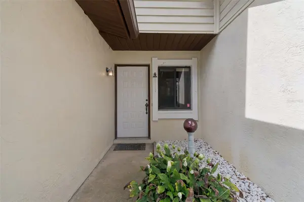 609 GREEN VALLEY RD #I2, Palm Harbor, FL 34683