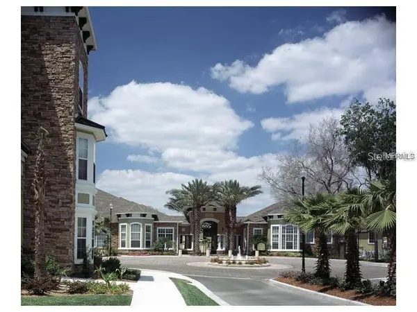 10025 COURTNEY PALMS BLVD #103, Tampa, FL 33619