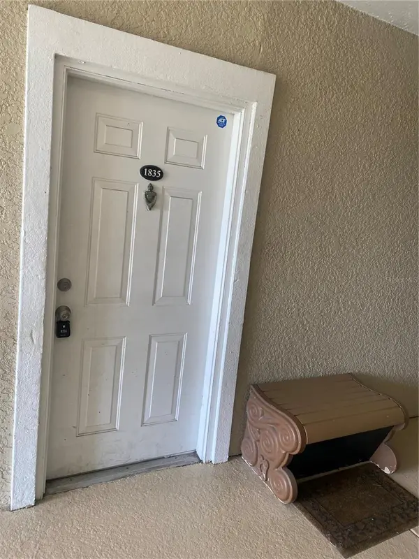 3701 CONROY RD #1835, Orlando, FL 32839