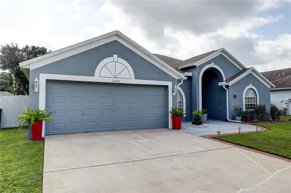 2242 TOWERING OAKS CIR, Seffner, FL 33584