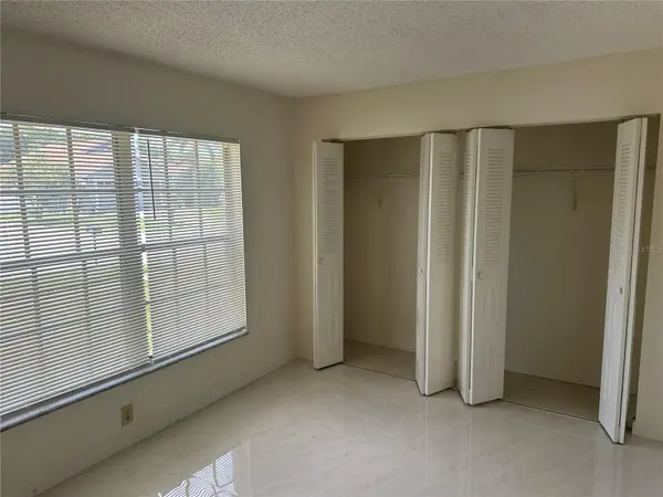 5915 TAYWOOD DR, Tampa, FL 33624