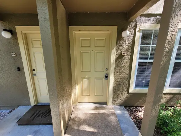 36106 LAKE CHASE BLVD #104, Zephyrhills, FL 33541