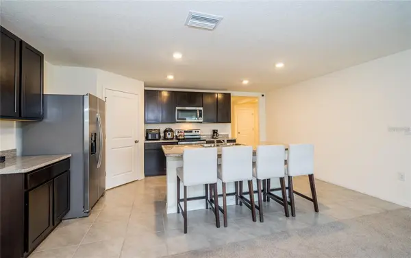 7590 BROAD POINTE DR, Zephyrhills, FL 33540