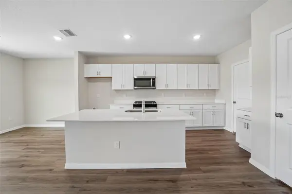 36564 SAGEMOOR DR, Zephyrhills, FL 33541
