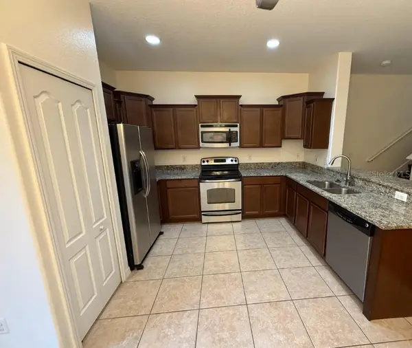 2807 LANTERN HILL AVE, Brandon, FL 33511