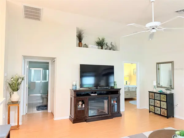 265 CENTER OAK CIR, Spring Hill, FL 34609
