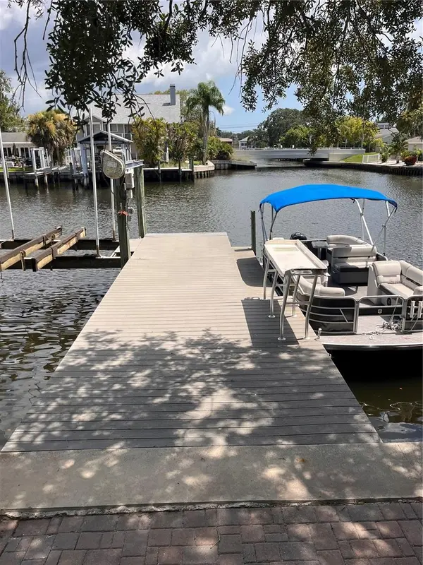 378 WESTWINDS DR, Palm Harbor, FL 34683