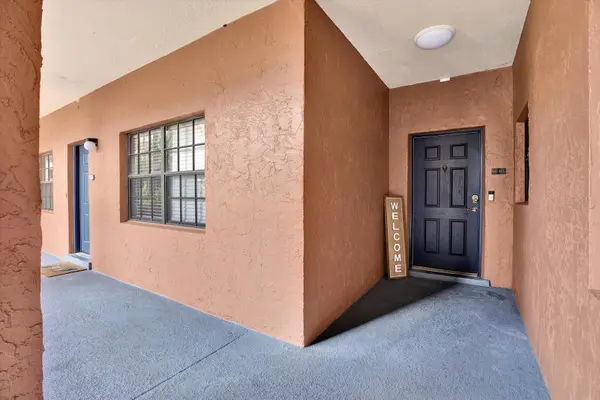 6100 GULFPORT BLVD S #111, Gulfport, FL 33707