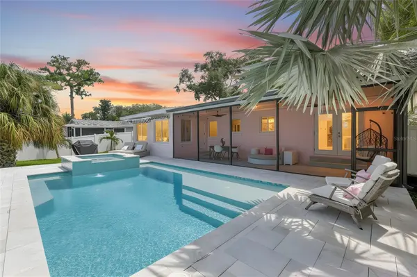 223 PINECREST DR, Palm Harbor, FL 34683