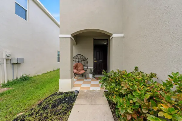 10828 TRAILING VINE DR, Tampa, FL 33610